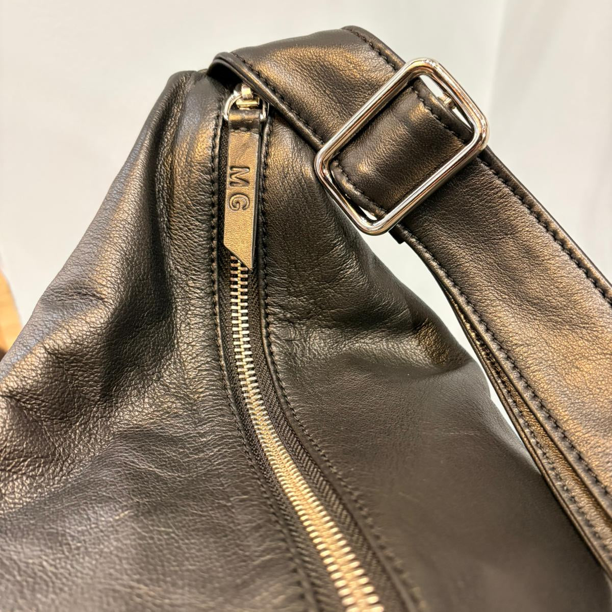 ENGRAVING // Your signature