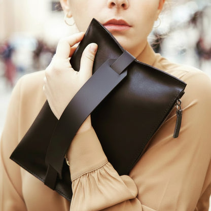 OCTAVIA // clutch architettonica