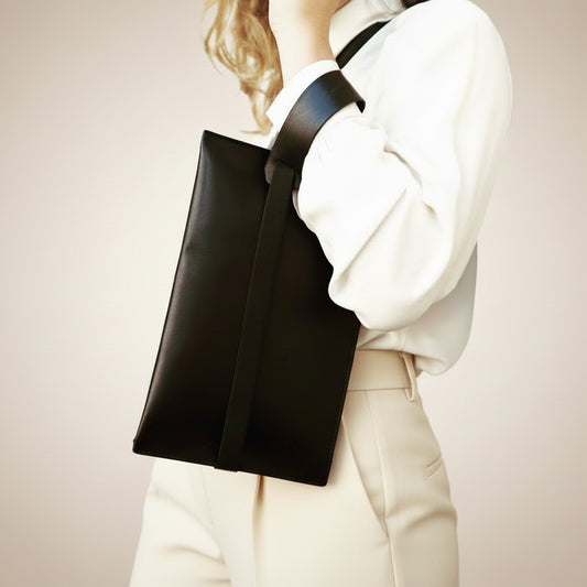 OCTAVIA // clutch architettonica