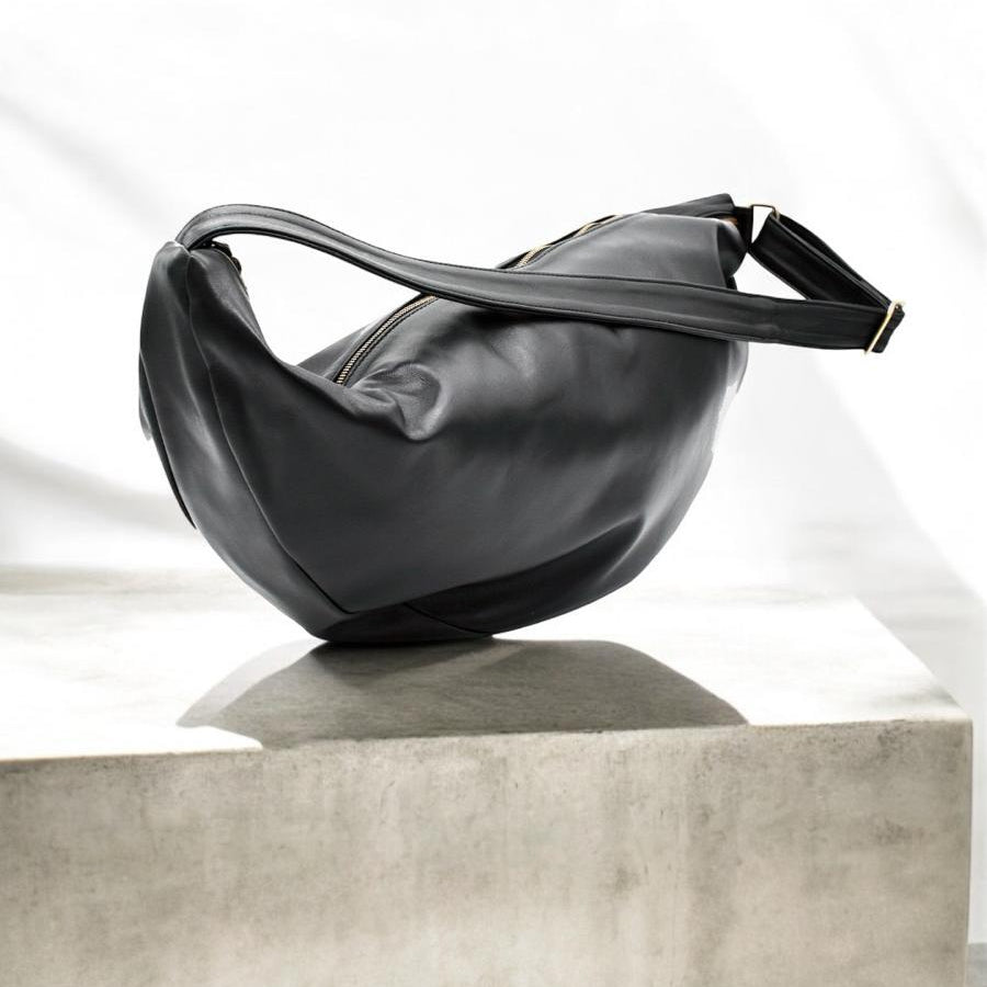 BARCACCIA // Soft leather bag